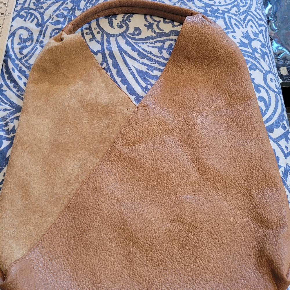 Two-Tone Leather Feel Tote, Shiralea, Never Used - Picture 6 of 6